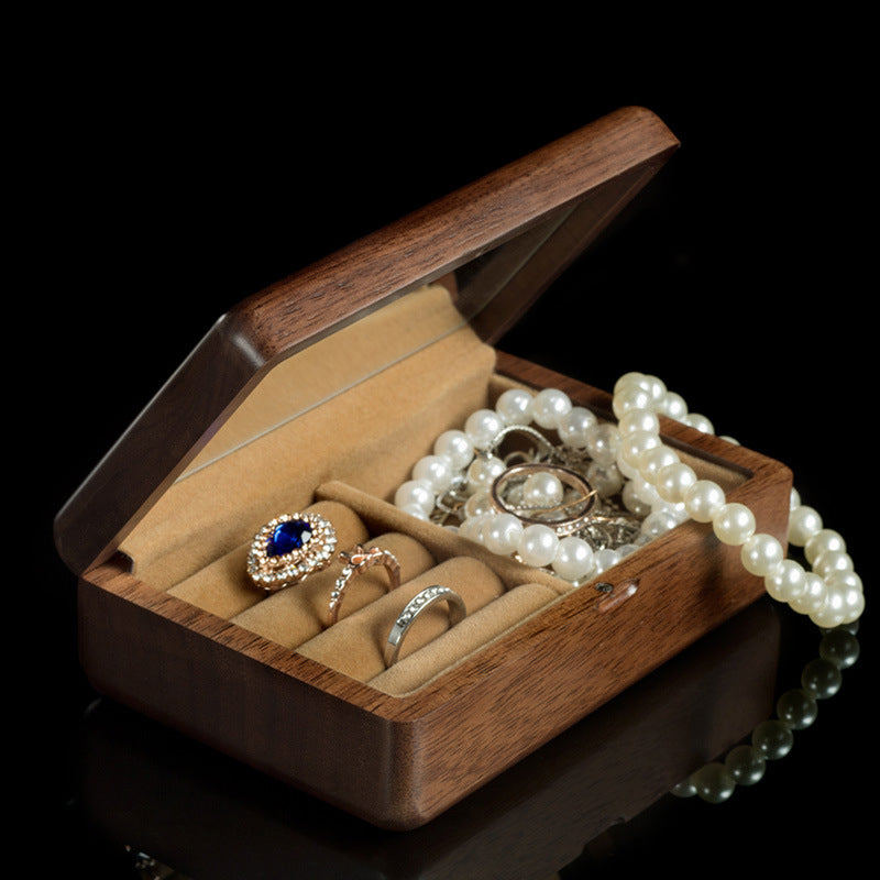 Sieraden box - met hout afgewerkt